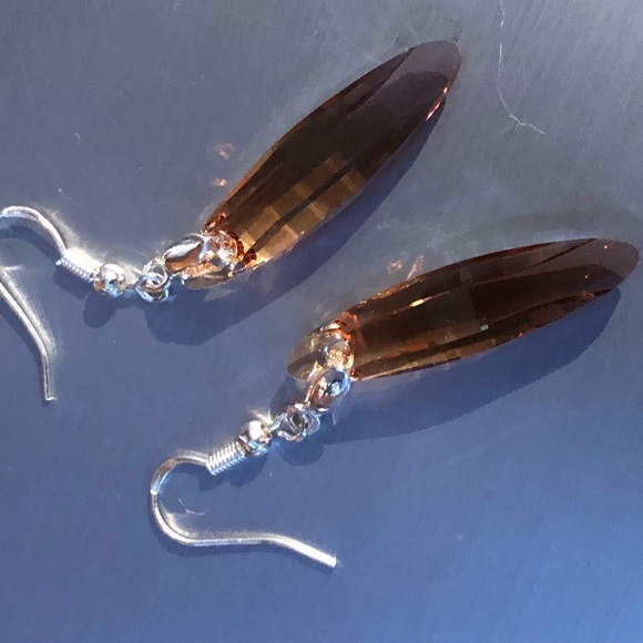 Stunning Swarovski Light Topaz Ellipse Earrings - Picture 5 of 8